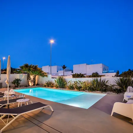 Casa Blanca Exclusive With Private Pool Villa Marina di Ragusa