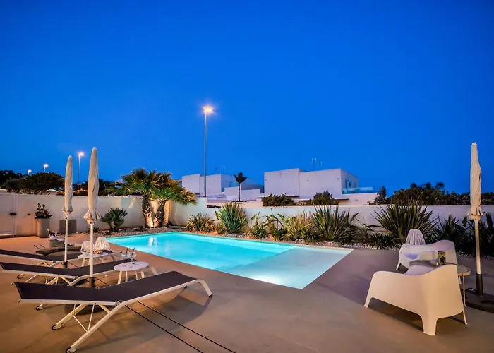 Casa Blanca Exclusive With Private Pool Villa Marina di Ragusa