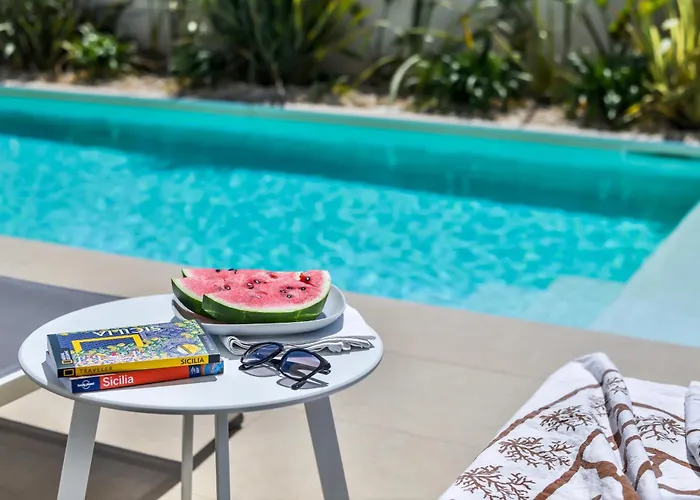 Villa Casa Blanca Exclusive With Private Pool Marina di Ragusa